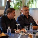 Adorni registra préstamos de jubiladas para justificar compra de departamento en Caballito